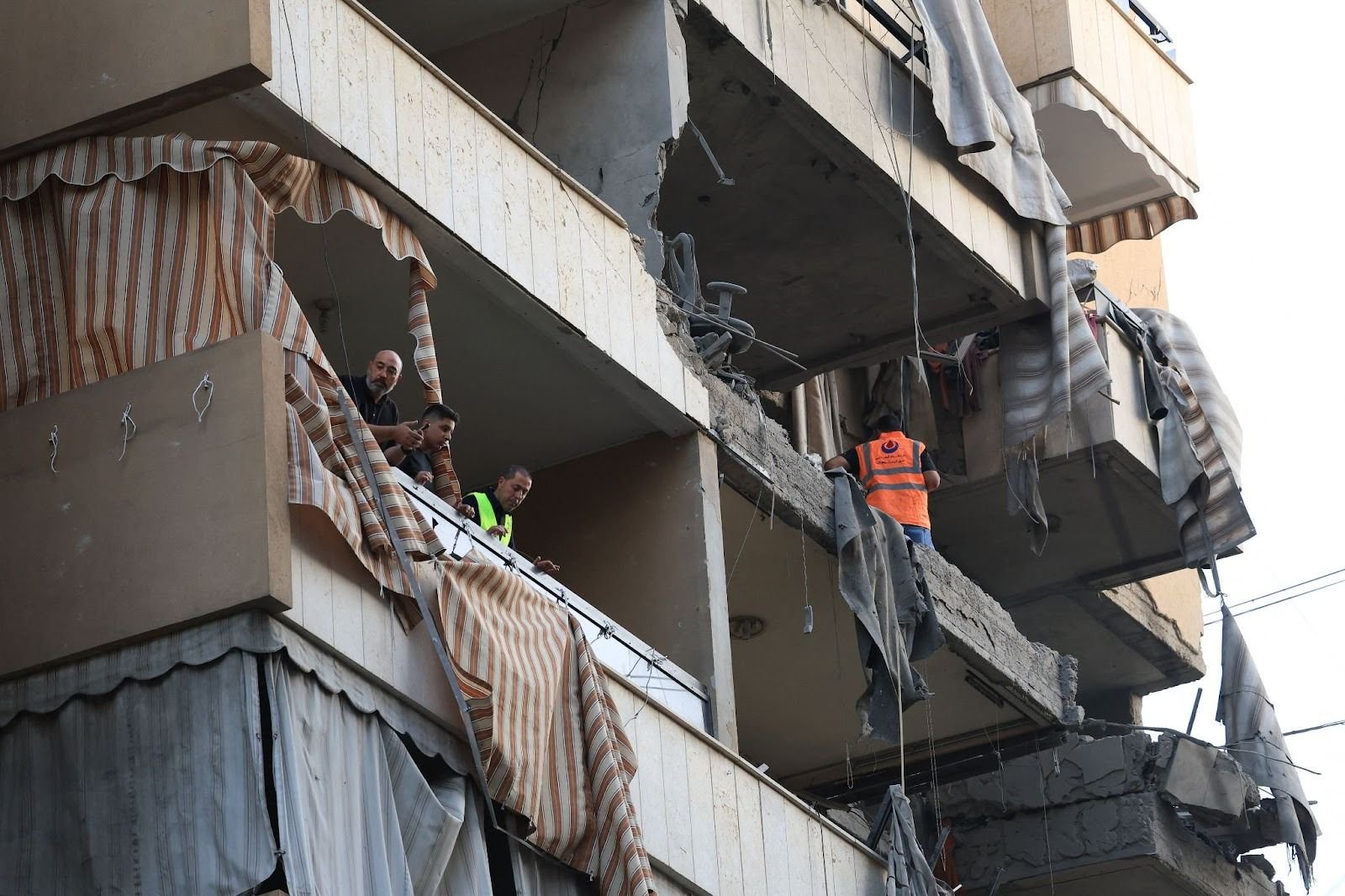 Israeli strikes on Lebanon killed 127 civilians since ceasefire