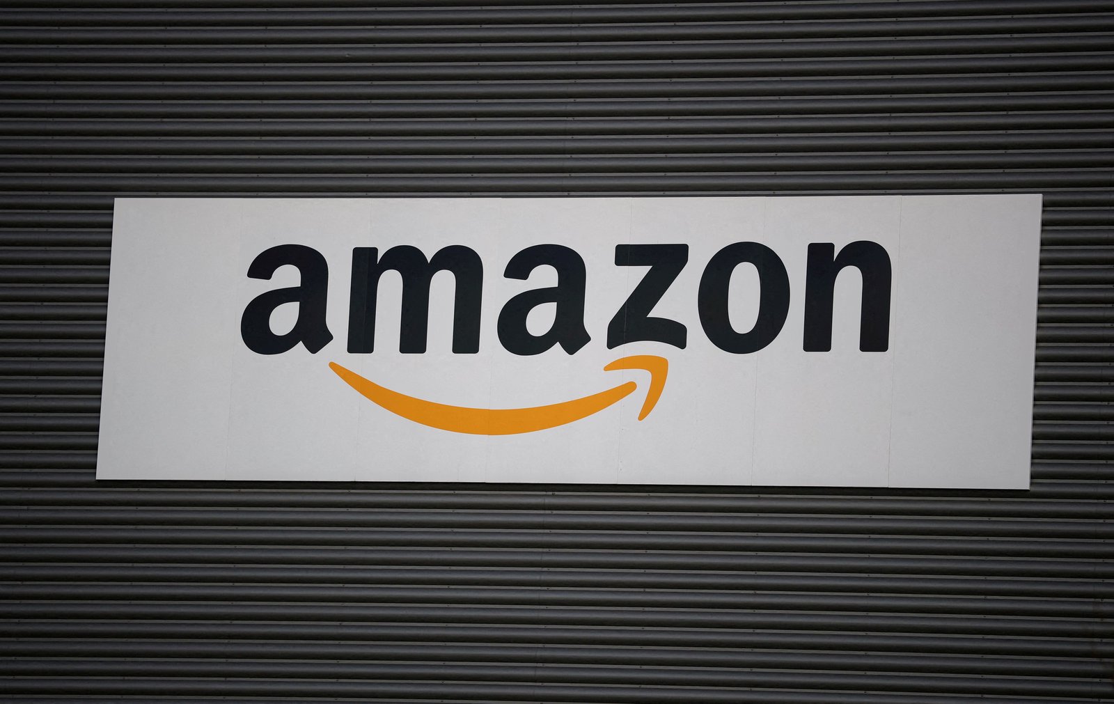 Amazon returns to the bond market